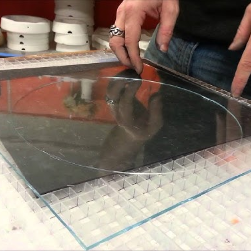 Techniken zum Schneiden eines Kreises in Acryl